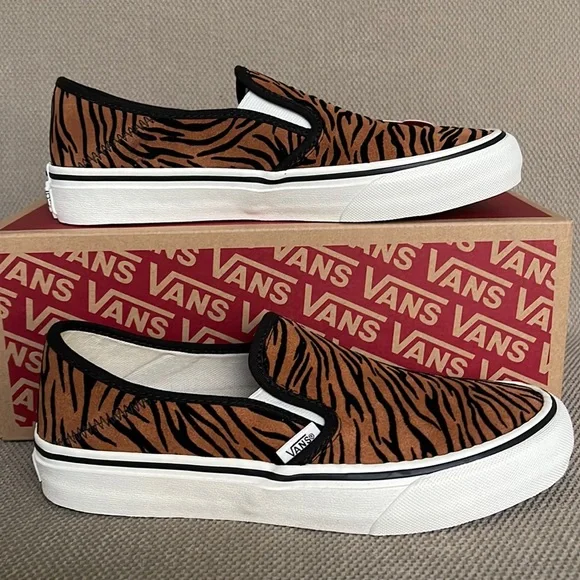 Vans Slip-On Safari Animal Stripes Black Marshmallow WMNS - Picture 1 of 16